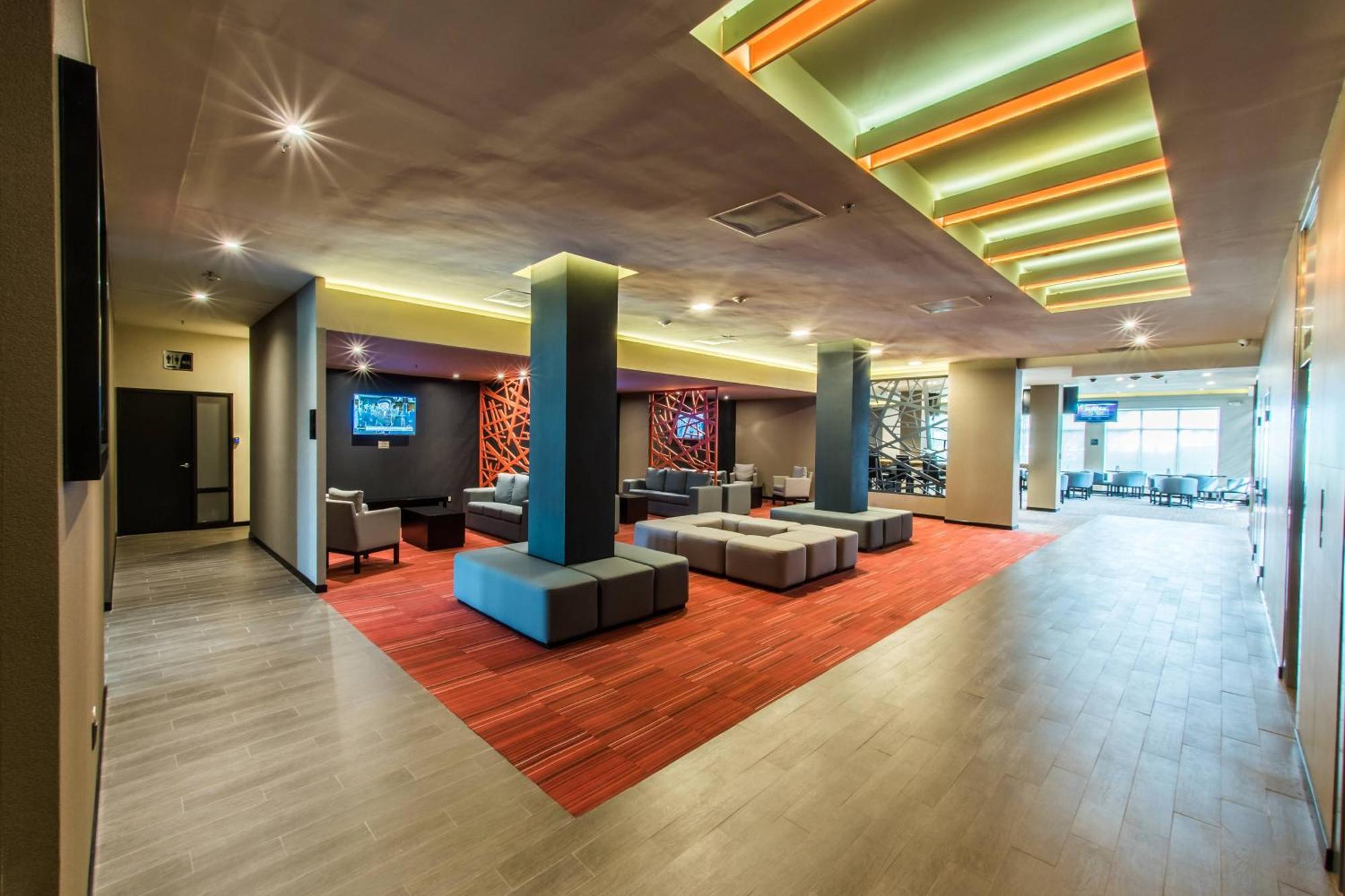 Courtyard By Marriott San Luis Potosi Hotel Exterior foto